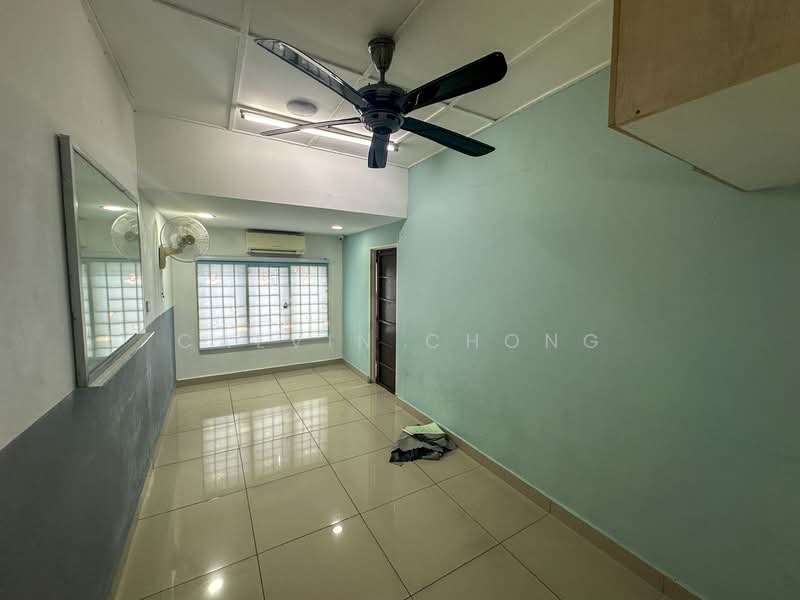 2-storey Terraced House for Sale in TAMAN PUCHONG UTAMA (Puchong) - Calvin Chong - Interior - PropertyGuru.com.my