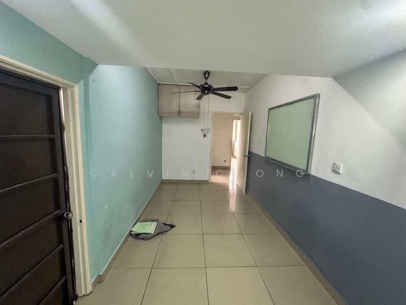 2-storey Terraced House for Sale in TAMAN PUCHONG UTAMA (Puchong) - Calvin Chong - Interior - PropertyGuru.com.my