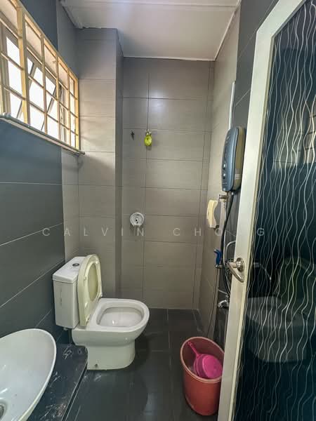 2-storey Terraced House for Sale in TAMAN PUCHONG UTAMA (Puchong) - Calvin Chong - Bathroom - PropertyGuru.com.my