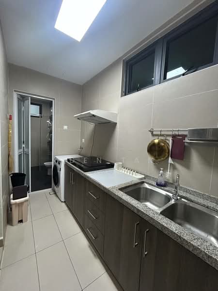 Service Residence for Sale at D'Secret Garden (Pangsapuri Kempas Indah) - Iden Tan - Kitchen - PropertyGuru.com.my
