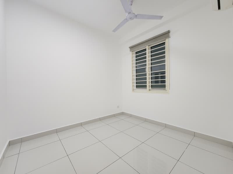 Service Residence for Sale at Court 28 - Eugene Goh - 2nd Room - PropertyGuru.com.my