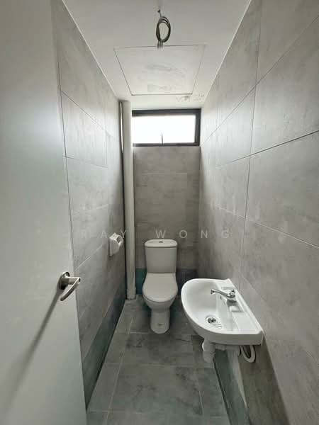 Shop / Office for Rent in Taman Pelangi (Johor Bahru) - Ray Wong - Bathroom - PropertyGuru.com.my