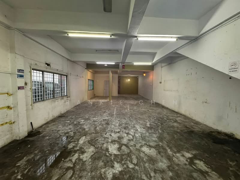 Shop for Rent in Taman Ungku Tun Aminah (Skudai) - Frankie Chen - Interior - PropertyGuru.com.my