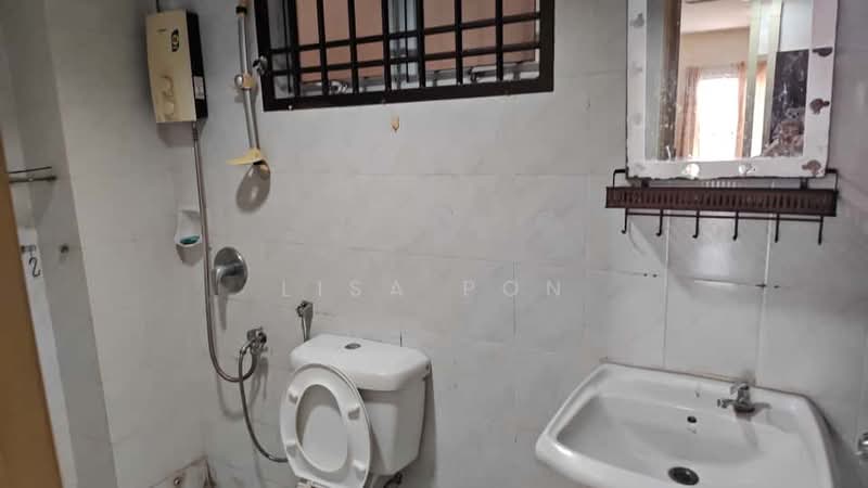 Service Residence for Sale at Mayfair - Lisa Pon - Bathroom - PropertyGuru.com.my