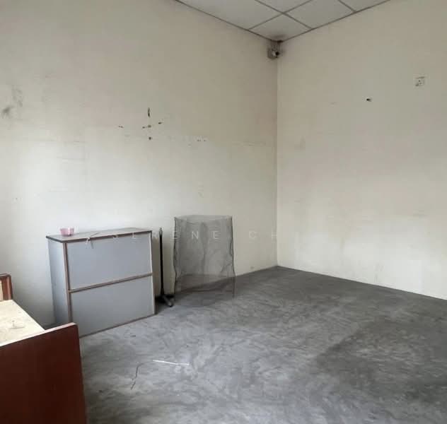 Shop for Rent in Taman Daya (Johor Bahru) - Serene Chua - Interior - PropertyGuru.com.my