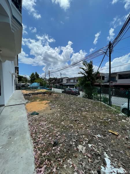Jalan Bunga Kertas 17 Kulai Double Storey Corner Lot untuk Untuk Dijual - RM 498,000, Mac 2026 - PropertyGuru.com.my