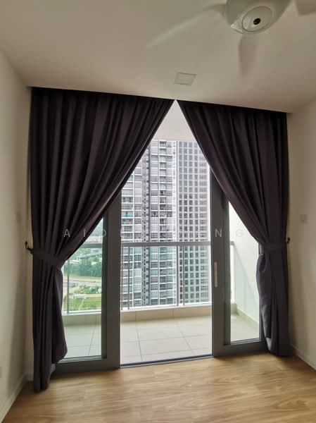 Lakefront Residence untuk Untuk Disewa - RM 2,200 /bulan, Mac 2026 - Balcony - PropertyGuru.com.my