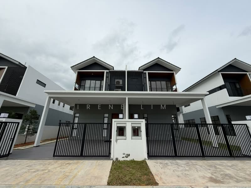 Cluster House for Sale in Austin Crest (Johor Bahru) - Irene Lim - Exterior - PropertyGuru.com.my