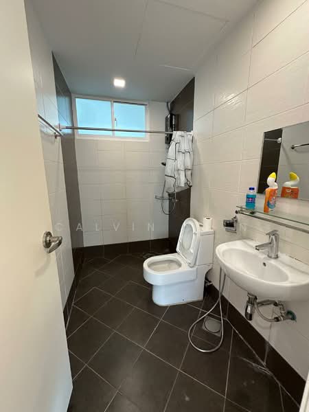 Service Residence for Sale at Saville @ Melawati - calvin Chin - Bathroom - PropertyGuru.com.my