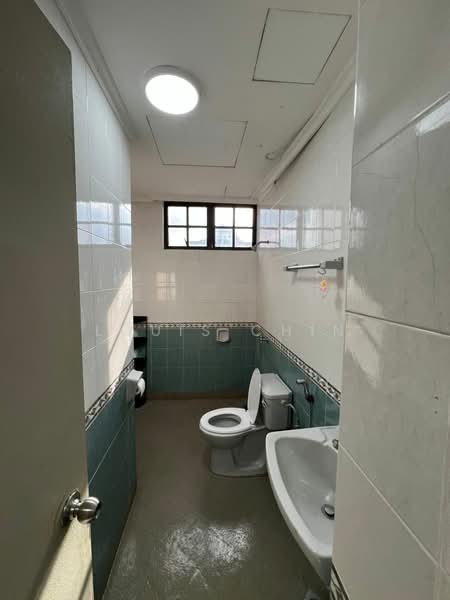 Condominium for Rent at Datin Halimah Condominium - Louis Chin - Bathroom - PropertyGuru.com.my
