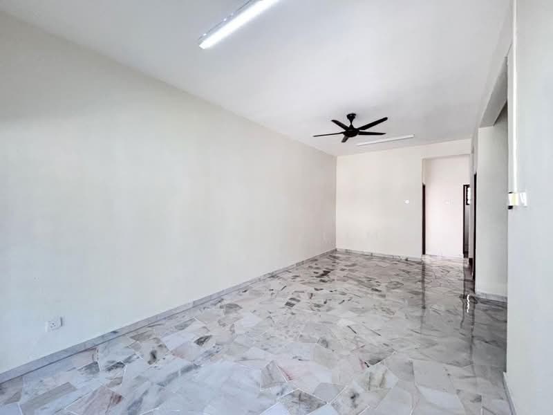 Taman Desa Harmoni untuk Untuk Disewa - RM 2,100 /bulan, Mac 2026 - Living Room - PropertyGuru.com.my