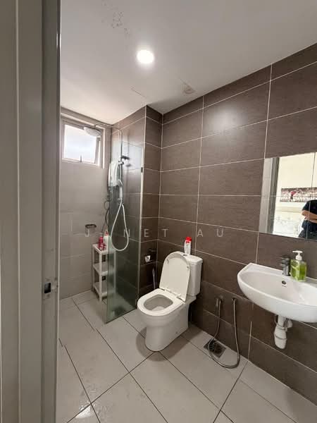 Service Residence for Rent at Greenz (Residensi Flora) @ One South - Janet Au - Bathroom - PropertyGuru.com.my