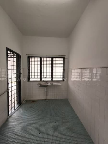 2-storey Terraced House for Rent in Johor Bahru (Johor) - Jordan Wong - Kitchen - PropertyGuru.com.my