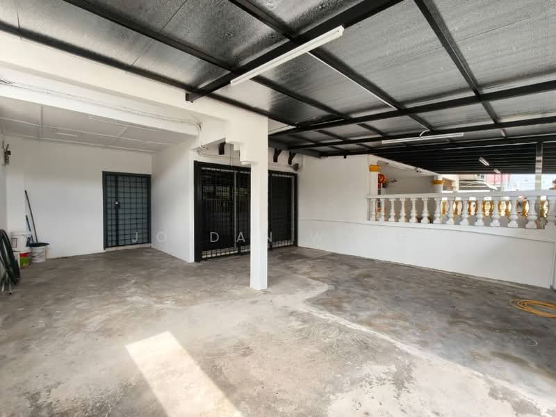 2-storey Terraced House for Rent in Johor Bahru (Johor) - Jordan Wong - Exterior - PropertyGuru.com.my