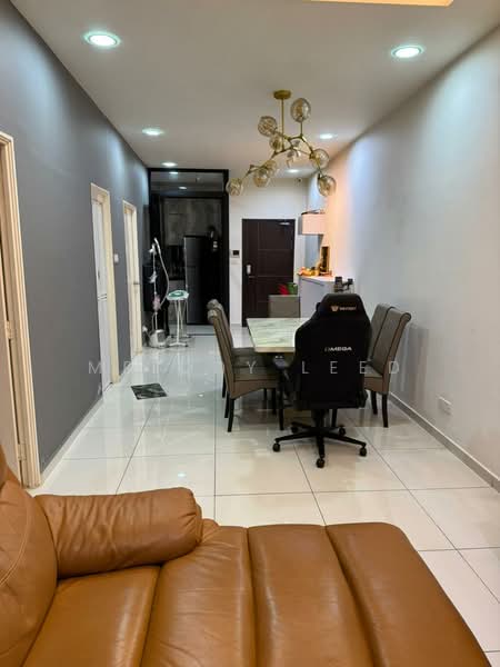 Service Residence for Sale at D'Summit Residences - Melody Leed - Dining Room - PropertyGuru.com.my