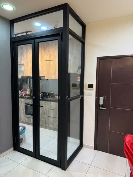 Service Residence for Sale at D'Summit Residences - Melody Leed - Kitchen - PropertyGuru.com.my