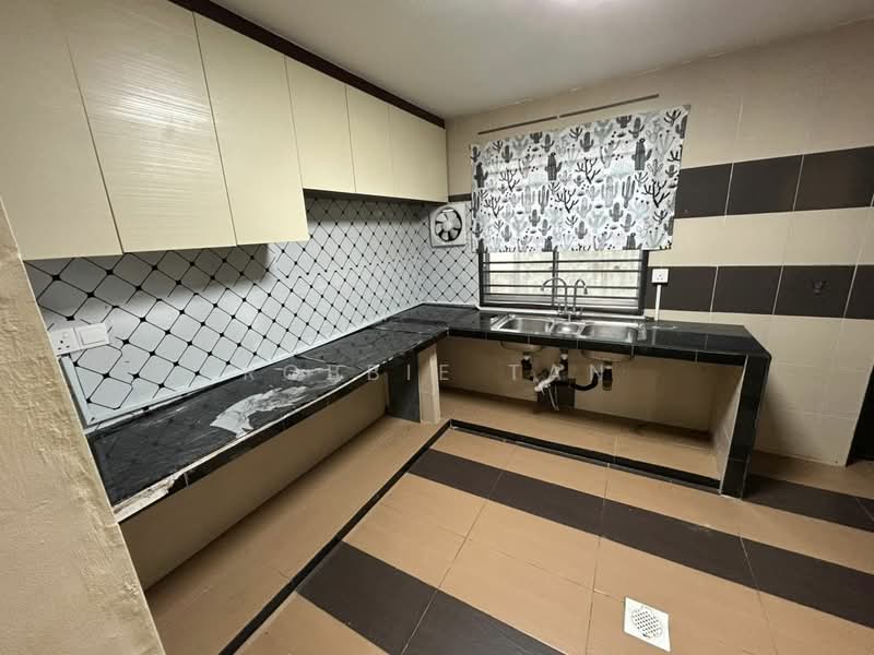 Rumah Teres 2 Tingkat untuk Disewa di Taman Sierra Perdana (Masai) - Robbie Tan - Kitchen - PropertyGuru.com.my