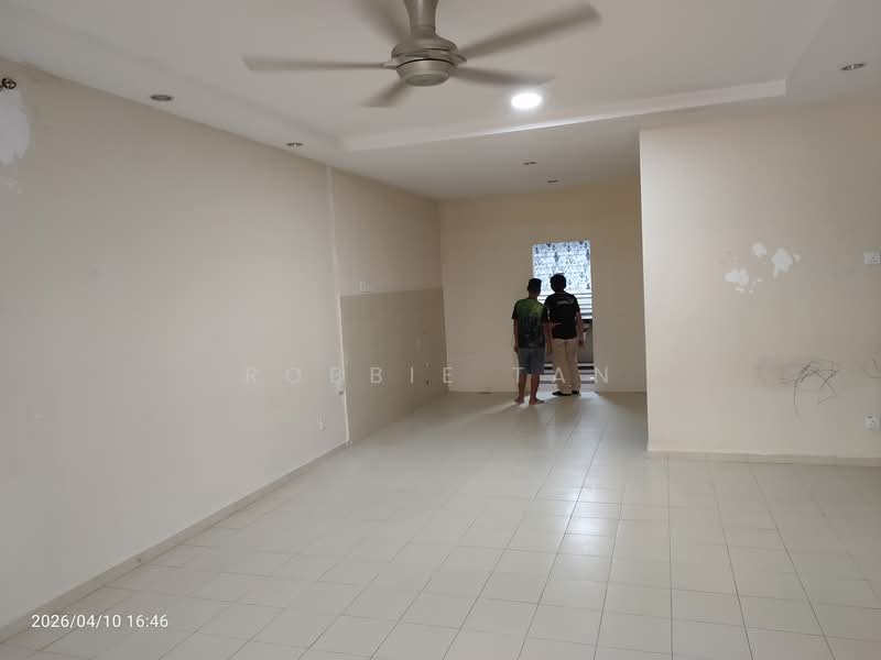 Rumah Teres 2 Tingkat untuk Disewa di Taman Sierra Perdana (Masai) - Robbie Tan - Living Room - PropertyGuru.com.my