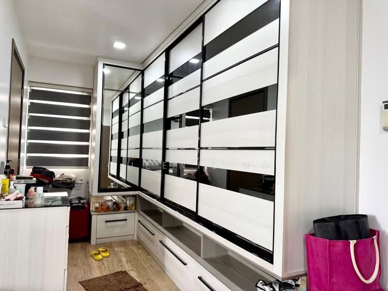 Condominium for Sale at The Straits View Condominium - Queenie Ng - PropertyGuru.com.my