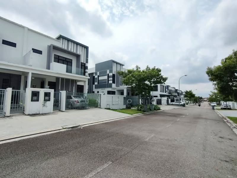 Cluster House for Sale in Bukit Indah (Iskandar Puteri (Nusajaya)) - Jun Song - PropertyGuru.com.my