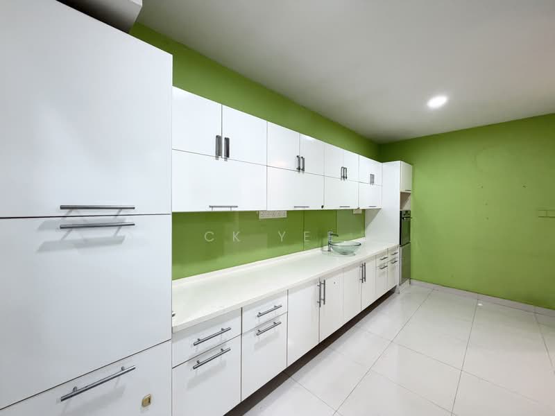 Taman Esplanad untuk Untuk Disewa - RM 8,500 /bulan, Mac 2026 - Kitchen - PropertyGuru.com.my