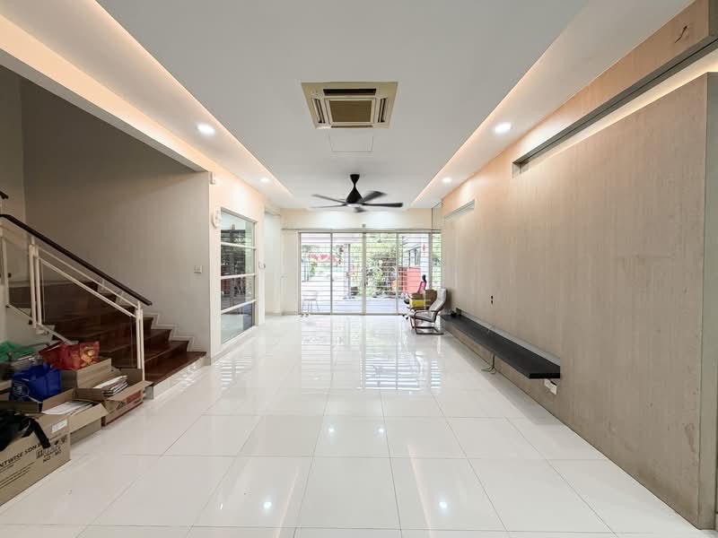 Taman Esplanad untuk Untuk Disewa - RM 8,500 /bulan, Mac 2026 - Living Room - PropertyGuru.com.my
