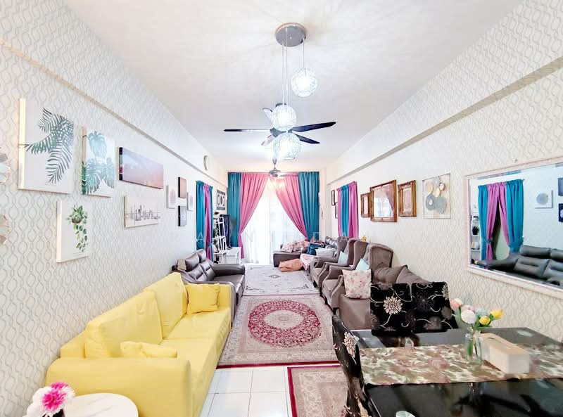 Langat Jaya Condominium untuk Untuk Dijual - RM 295,000, Mac 2026 - Living Room - PropertyGuru.com.my