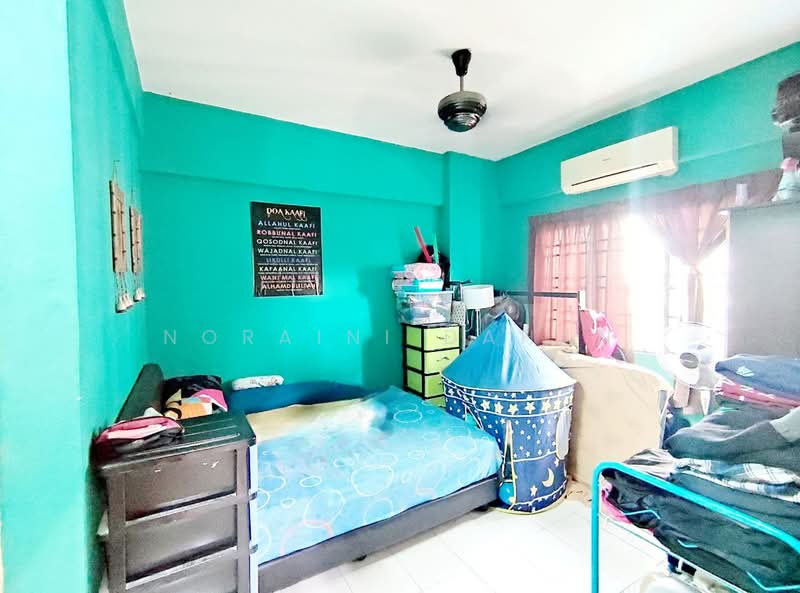 Langat Jaya Condominium untuk Untuk Dijual - RM 295,000, Mac 2026 - Bedroom - PropertyGuru.com.my