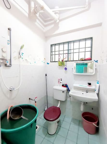 Langat Jaya Condominium untuk Untuk Dijual - RM 295,000, Mac 2026 - Bathroom - PropertyGuru.com.my