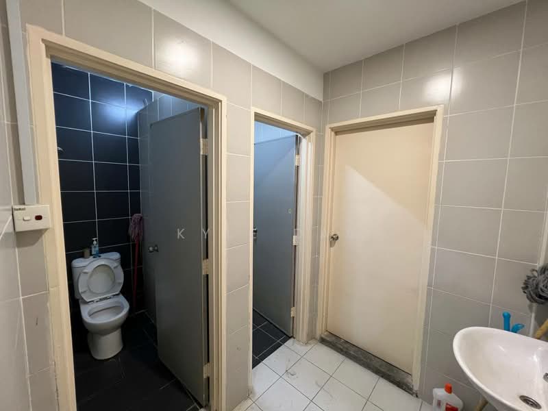 Setia Business Park II untuk Untuk Dijual - RM 4,500,000, Mac 2026 - Bathroom - PropertyGuru.com.my