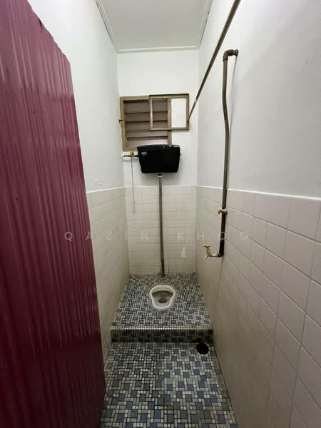 1-storey Terraced House for Sale in Station 18 (Ipoh) - Qazin Khoo - Bathroom - PropertyGuru.com.my