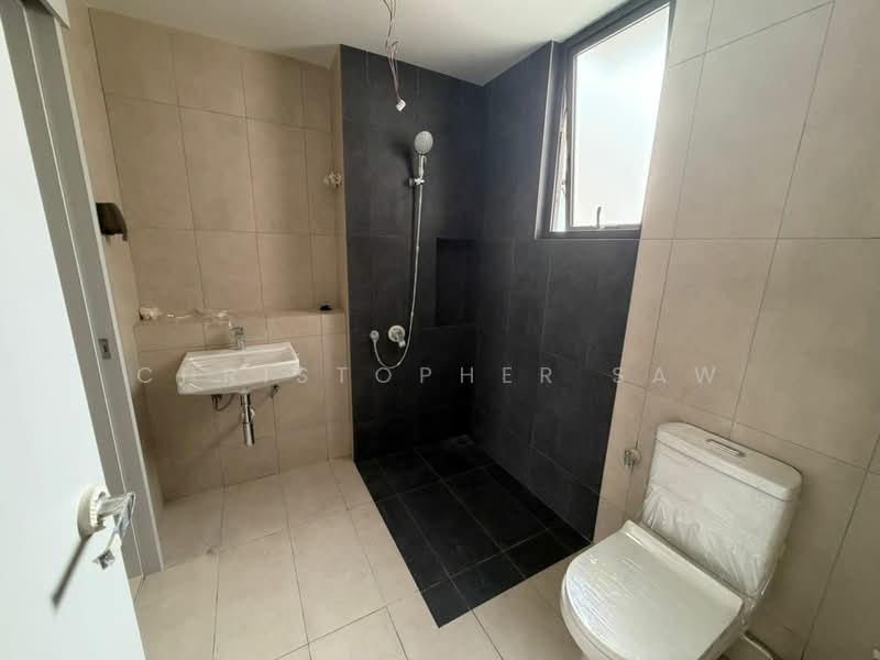 3-storey Terraced House for Sale in Taman Bukit Serdang (Seri Kembangan) - Christopher Saw - Bathroom - PropertyGuru.com.my