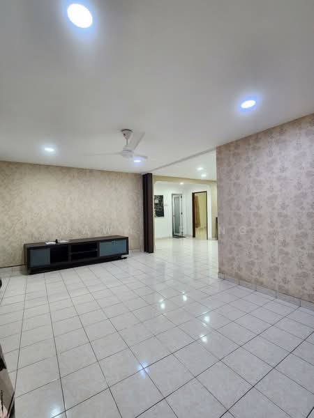 Palm Spring @ Damansara untuk Untuk Disewa - RM 1,600 /bulan, Mac 2026 - Living Room - PropertyGuru.com.my