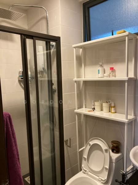 Service Residence @ Landmark Residence 1 untuk Untuk Disewa - RM 1,400 /bulan, Mac 2026 - Bathroom - PropertyGuru.com.my