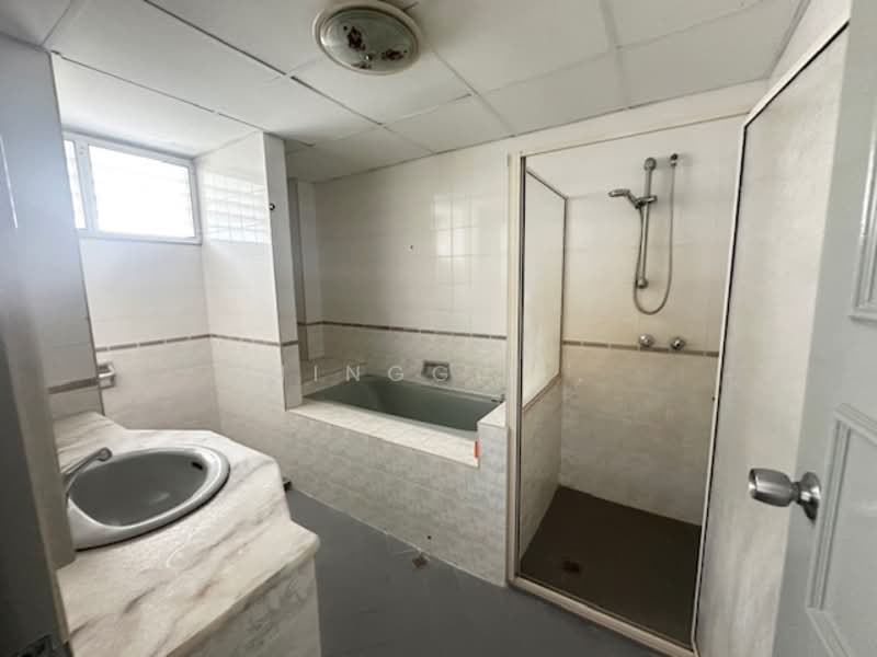 Sri York Condominium untuk Untuk Dijual - RM 900,000, Mac 2026 - Bathroom - PropertyGuru.com.my