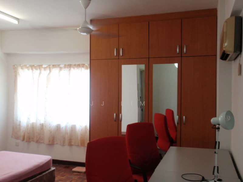 Condominium for Rent at Vista Komanwel A - JJ Lim - Bedroom - PropertyGuru.com.my