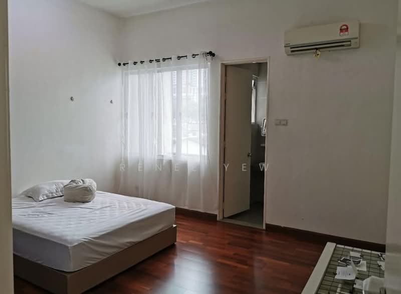 Condominium for Sale at 8 Petaling - Renee Yew - Bedroom - PropertyGuru.com.my