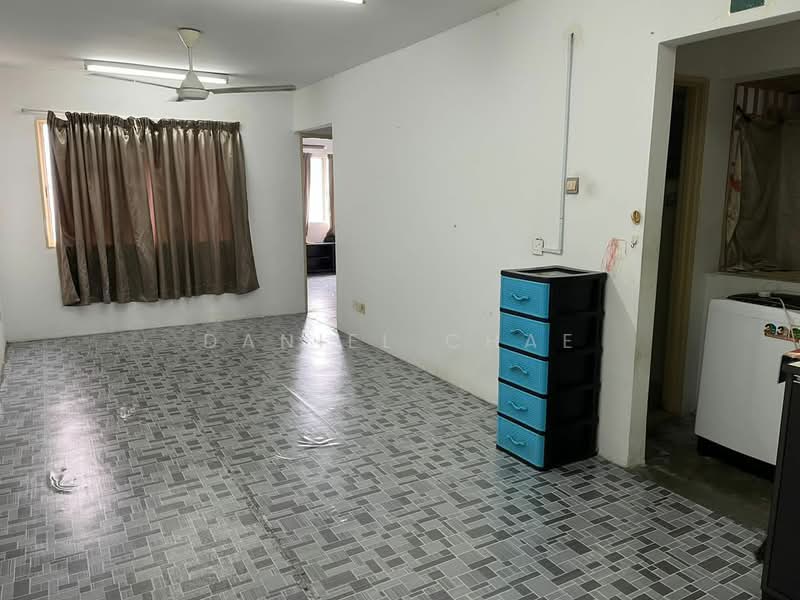 Flat for Rent at Desa Pinang 2 - Daniel Chae - Living Room - PropertyGuru.com.my