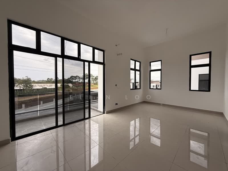 Rumah Teres untuk Dijual di Taman Pulai Bestari (Skudai) - Eliin Loo - Living Room - PropertyGuru.com.my