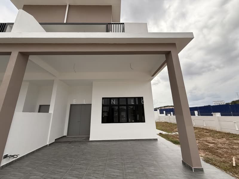 Rumah Teres untuk Dijual di Taman Pulai Bestari (Skudai) - Eliin Loo - Exterior - PropertyGuru.com.my