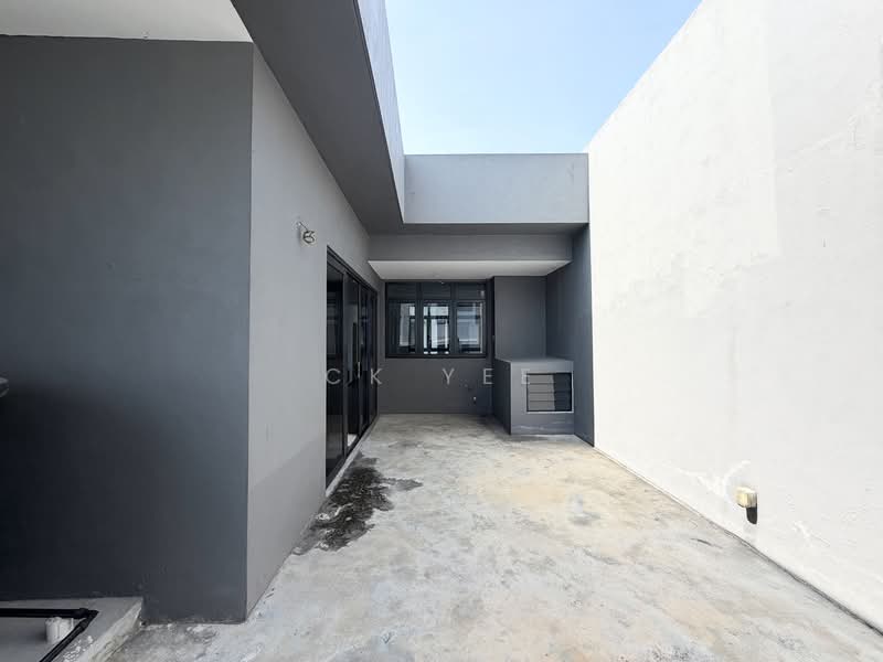 Terraced House for Sale in Seri Kembangan (Selangor) - CK Yee - Exterior - PropertyGuru.com.my
