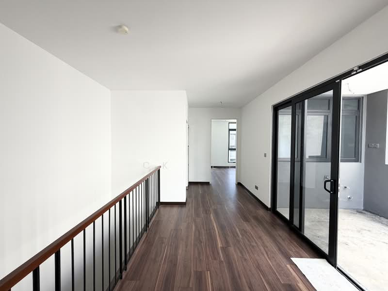 Terraced House for Sale in Seri Kembangan (Selangor) - CK Yee - Corridor - PropertyGuru.com.my