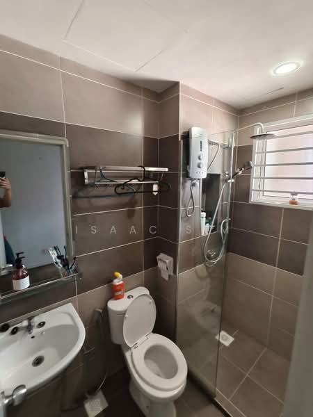 Townhouse for Sale in Goodview Heights (Kajang) - Isaac Sim - Bathroom - PropertyGuru.com.my