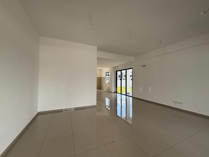 BAE @ Near Dato Onn untuk Untuk Dijual - RM 1,300,000, Apr 2026 - Living Room - PropertyGuru.com.my