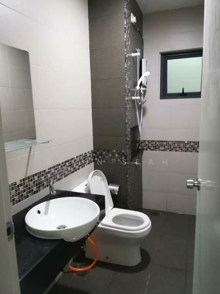 Condominium for Sale at The Vyne - Alvin Seah - Bathroom - PropertyGuru.com.my