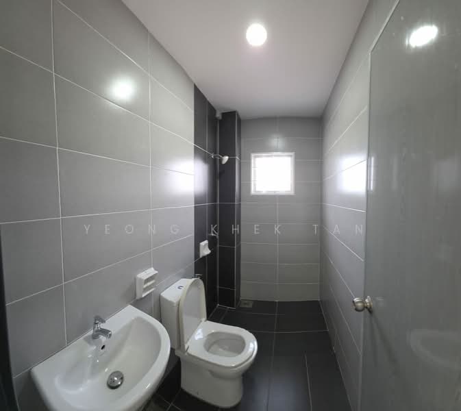 Taman Sentosa Perdana untuk Untuk Dijual - RM 550,000, Apr 2026 - Bathroom - PropertyGuru.com.my