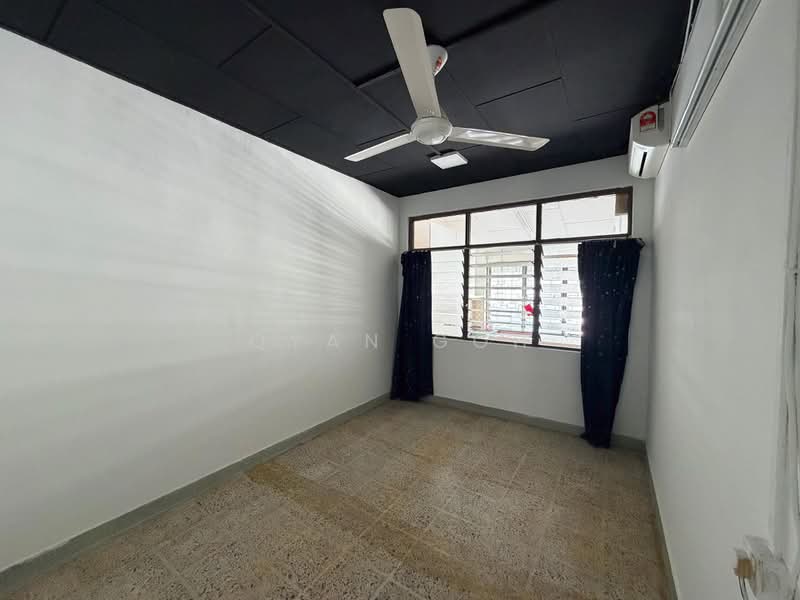 2-storey Terraced House for Sale in Island Glades (Jelutong) - Qyan Goh - Interior - PropertyGuru.com.my