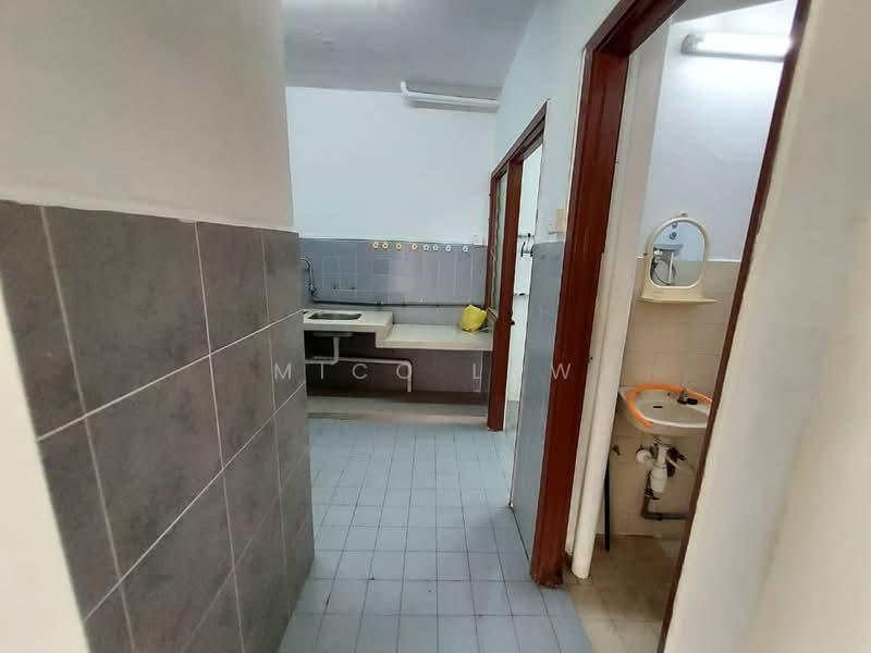 Condominium for Sale at Miharja Condominium - Mico Law - Kitchen - PropertyGuru.com.my