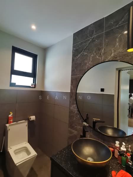 Terraced House for Sale in Kajang (Selangor) - Sean Ng - Bathroom - PropertyGuru.com.my