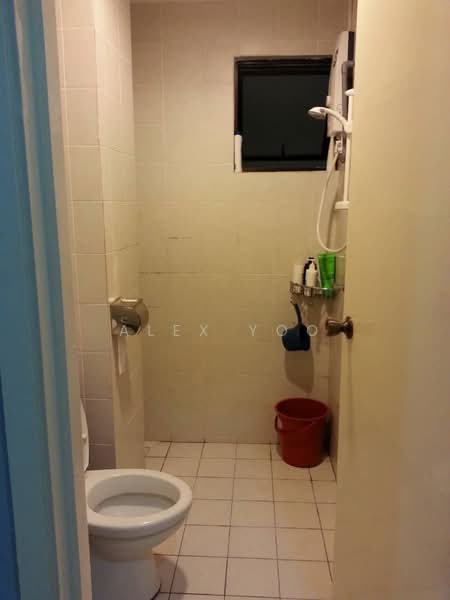Service Residence for Sale at Diamond Residences - Alex Yoo - Bathroom - PropertyGuru.com.my